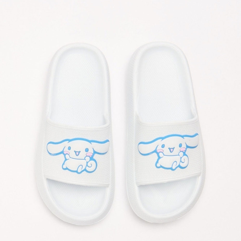 SANRIO | cinnamoroll plush slides